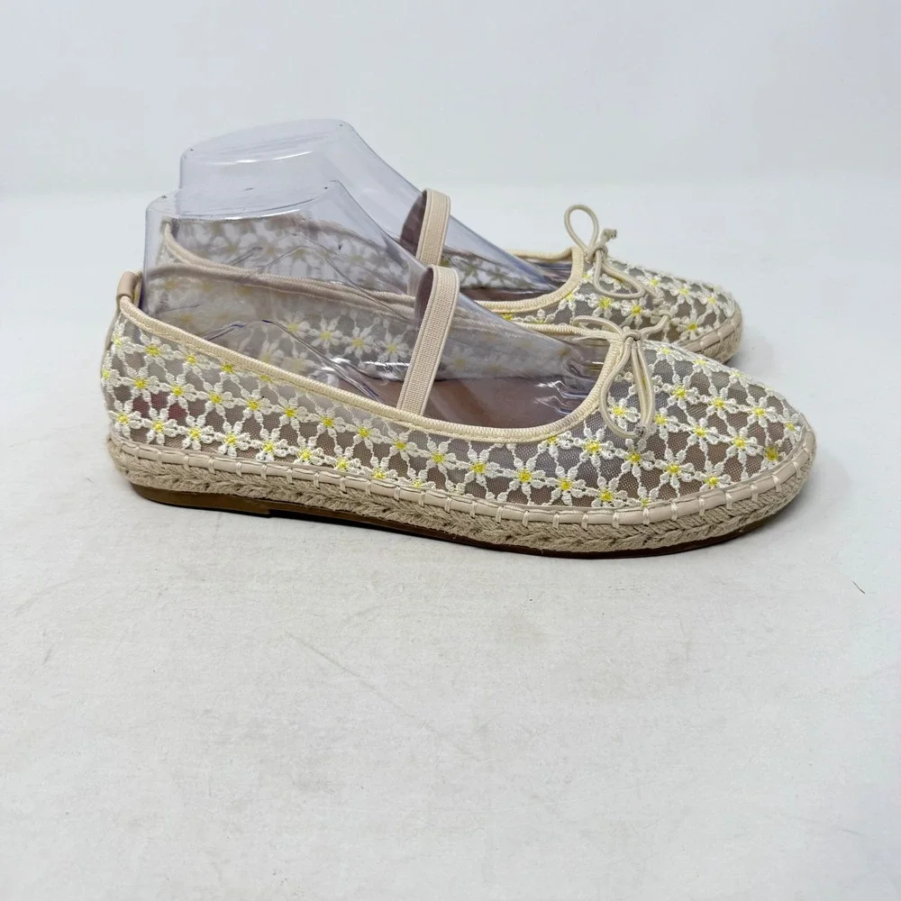 Madden Girl Espadrille Flats Beige 10 Floral Daisy Mesh Mary Jane Summer Boho
